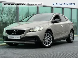 Volvo V40 Cross Country 1.5 T3 Polar+ Luxury Automaat, Panoramadak, Lederen bekleding, Unieke kilome