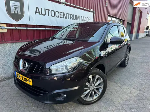 Nissan Qashqai 2.0 Connect Edition // Clima // PDC // Pano dak // LM Vlegen //