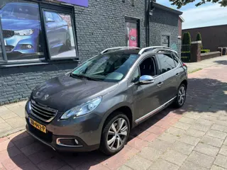 Peugeot 2008 1.6 VTi Blue Lease Executive