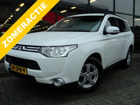 Mitsubishi Outlander 2.0 Intense AUTOMAAT | TREKHAAK | 1.600 KG TREKGEWICHT |