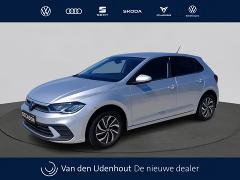 Volkswagen Polo 1.0 TSI Life Business | Camera | verwarmde stoelen | Navigatie | App Connect |