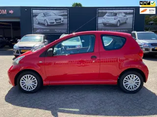 Toyota Aygo 1.0-12V 3-deurs - 135.100 Kilometer n.ap