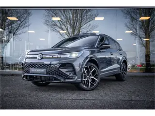 Volkswagen Tiguan eHybrid R-Line Edition ** Panodak ** Trekhaak ** Leder ** Memory Harman/Kardon ** 