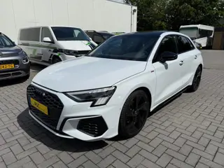Audi A3 Sportback 35 TFSI 150pk - 3 x S-Line - Alle opties - Leder - Navigatie - Camera - Panoramada