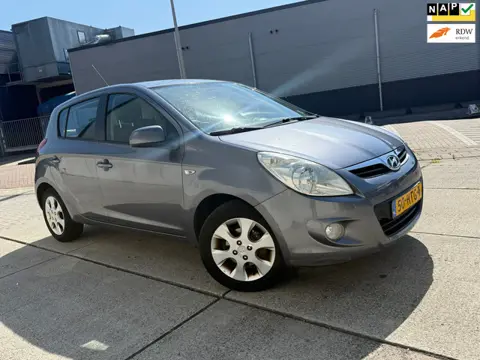 Hyundai I20 1.4i i-Catcher AUTOMAAT AIRCO APK 2027