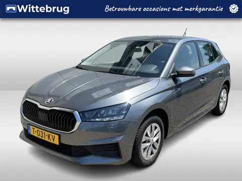 Škoda Fabia 1.0 TSI Ambition / AUTOMAAT/ PARKEER SENSOREN/ CRUISE/ SMARTLINK/ LED/ NAVI/ DAB/ AIRCO/
