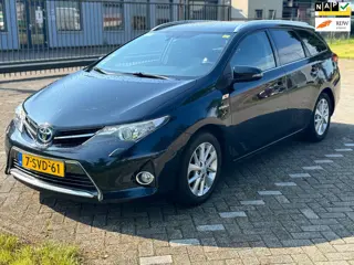 Toyota Auris Touring Sports 1.8 Hybrid Lease+