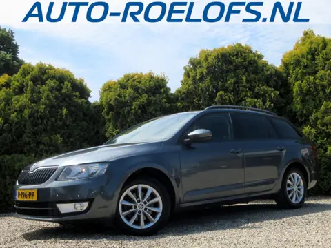 Skoda Octavia Combi 1.0 TSI Business * Navi * Trekhaak *