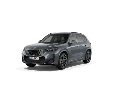 BMW iX1 eDrive20 | M-Sport Pro | 20'' | Panorama. | Head-Up | Park. + Driv. Plus | Trekhaak | Driv. 