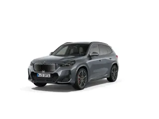 BMW iX1 eDrive20 | M-Sport Pro | 20'' | Panorama. | Head-Up | Park. + Driv. Plus | Trekhaak | Driv. 