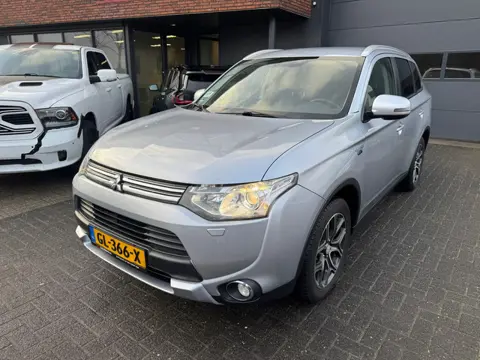 Mitsubishi Outlander 2.0 PHEV Executive Edition X-Line XENON CAMERA TREKHAAK