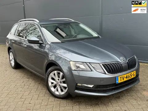Skoda Octavia Combi 1.0 TSI Business/Automaat/ carplay/Navi/Airco/parkeer sensoren