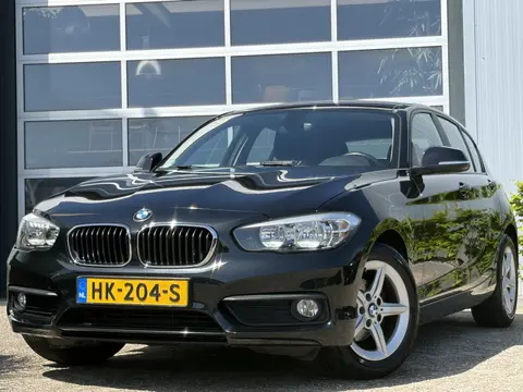 BMW 1-serie 116i Essential 110pk | Airco | Bluetooth | Cruise control | Isofix bevestiging voor kind
