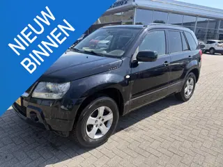 Suzuki Grand Vitara 2.0-16V Shogun Motor rammelt