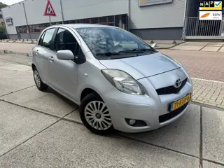 Toyota Yaris 1.3 VVTi Aspiration AUTOMAAT CLIMA Volledig onderhouden