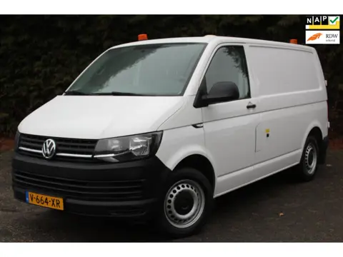 Volkswagen Transporter 2.0 TDI L1H1 102PK | Airco | Cruise Control | Volledige inrichting! | 1e Eige