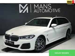 BMW 5-serie Touring 530e M Sport / PANO / LASER / HUD / ACC / KEYLESS / CAMERA