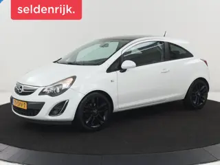 Opel Corsa 1.4-16V Cosmo | Navigatie | Bluetooth | Airco | 17" lichtmetalen velgen
