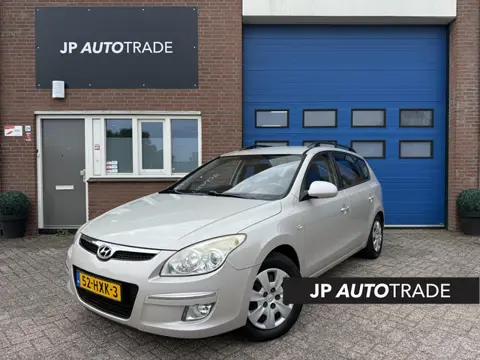Hyundai i30 CW 1.6i Dynamic | NAP | Airco | Trekhaak | Cruise