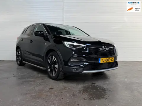 Opel Grandland X 1.2 Turbo Innovation Apple CarPlay / Leer/ Geventileerde stoelen / Trekhaak / Keyle