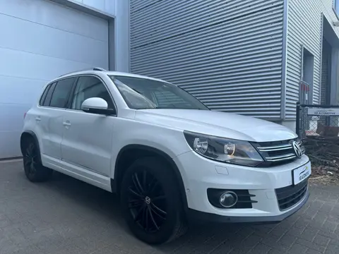 Volkswagen Tiguan 2.0 TSI 4Motion |Dsg|Leer|Cruise|Stoelvw|2xpdc|Navi|200pk