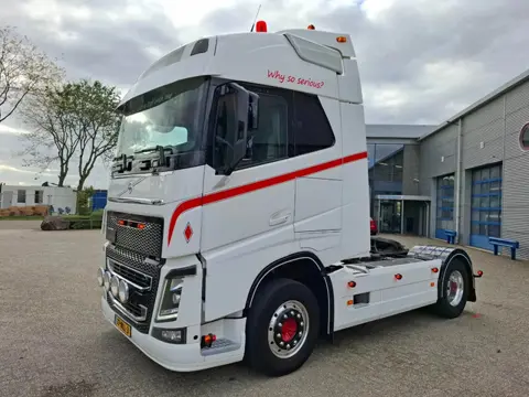 Volvo FH4-460 / CLEAN NL TRUCK / VEB+ / ADR / ACC / LWDS / DAS / DOUBLE TANK / LEATHER / FRIDGE / AL