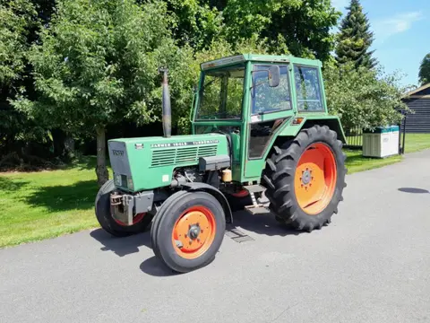 Fendt 104 LS trekker Snelloper Cabine Servo (bj 1979)