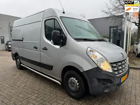 Renault Master T35 2.3 dCi L2H2 Eco DC automaat, airco, cruise control, trekhaak 2 x schuifdeur, nav
