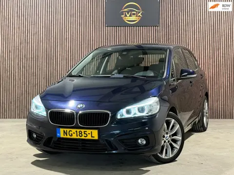 BMW 2-serie Active Tourer 220i Leder PDC Automaat Stoelverwarming