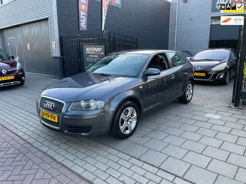 Audi A3 1.6 Attraction Trekhaak Airco NAP APK