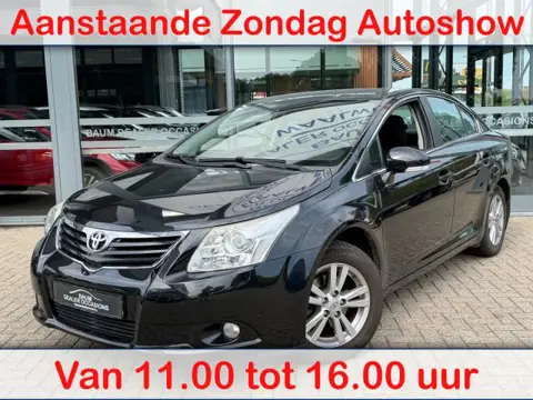 TOYOTA AVENSIS 2.0 VVTI DYNAMIC 152 PK AUTOMAAT AIRCO/ECC PDC LMV