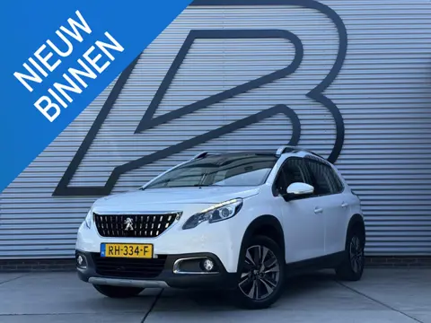 Peugeot 2008 1.2 PureTech Allure 1e Eigenaar|Pano|Camera|Trekhaak|Cruise|Carplay|PDC V+A|Clima|Navi|
