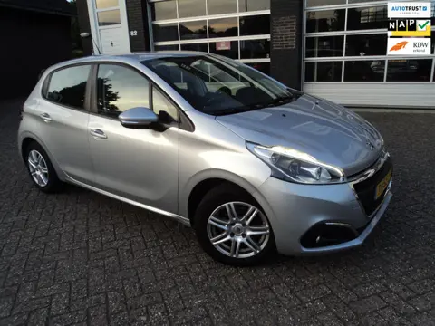 Peugeot 208 1.2 PureTech Blue Lion