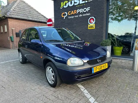 OPEL CORSA 1.2I-16V ONYX