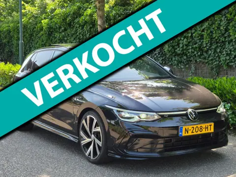 Volkswagen Golf R Line 1.5 Panorama virtual dash CarPlay 1e Eig in NL Alcantara LED Volle optielijst