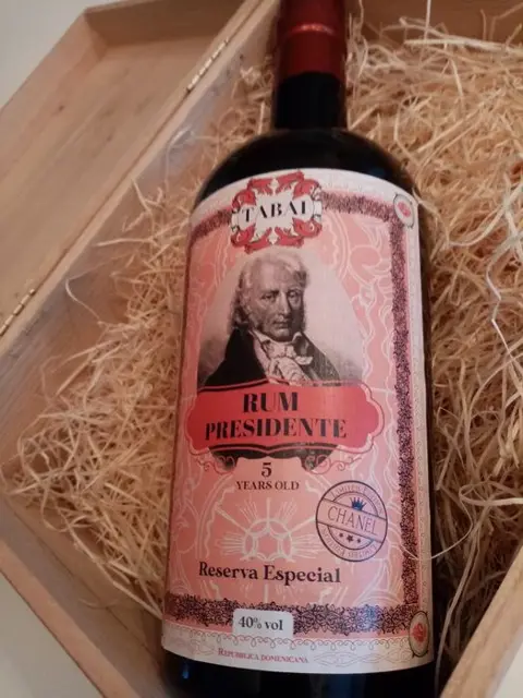 Tabai 5 years old - Presidente Reserva Especial - Dominican