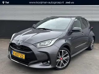 Toyota Yaris 1.5 Hybrid Executive Nieuw geleverd en dealeronderhouden, Trekhaak, JBL, Dodehoekdetect