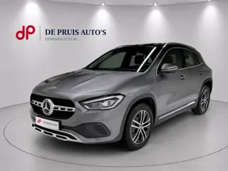 Mercedes-Benz GLA-klasse 250 e 218 PK High-perform LED Koplampen Navi Pano Dak Verwarmd Stuur 360° C