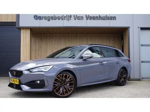 CUPRA Leon Sportstourer 1.4 e-Hybrid 245pk VZ Copper Edition Pano.Dak 19inch LM  *Black Pack* Virtua