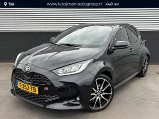 Toyota Yaris 1.5 Hybrid GR Sport Nieuw geleverd, 1e eign. Dodehoekdetectie, Stoelverwarming, PDC, LE