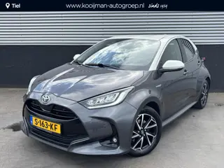 Toyota Yaris 1.5 Hybrid Executive Bi-tone edition Navigatie, Dodehoekdetectie, HUD, Parkeersensoren 