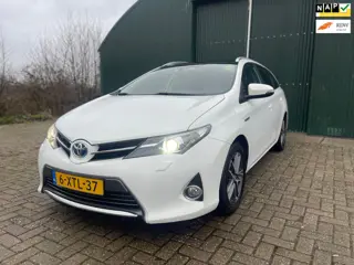 Toyota Auris Touring Sports 1.8 Hybrid Lease FULL OPTION! Dealer onderhouden!