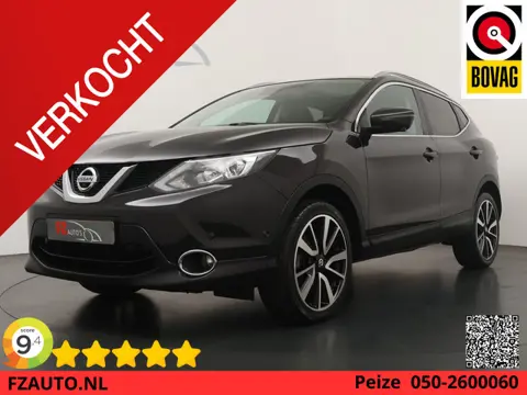 Nissan Qashqai 1.2 Tekna - Panoramadak - Leder - Navigatie - Trekhaak