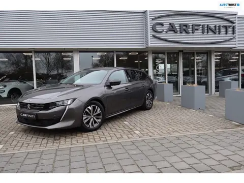 Peugeot 508 SW 1.6 HYbrid Active Pack Business Navi / Cruise / 360 Camera / Trekkaak / Lichtmetaal.