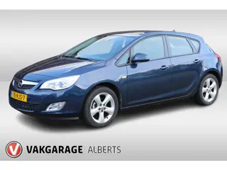 Opel Astra 1.4 Turbo Edition / Climate / Trekhaak / All Season banden / Cruise