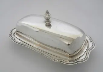 Butter dish with original glass inner bowl