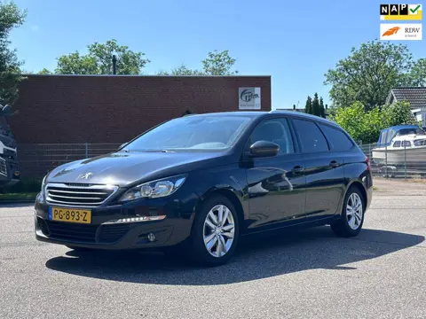 Peugeot 308 SW 1.2 PureTech Blue Lease Executive Navigatie*Pano*Cruise*Trekhaak*Clima*Dealer onderho
