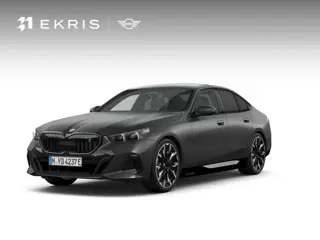 BMW i5 eDrive40 | M Sportpakket Pro | Travel Pack | Trekhaak | Panoramadak
