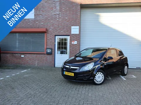 Opel Corsa 1.2-16V Cosmo Airco APK