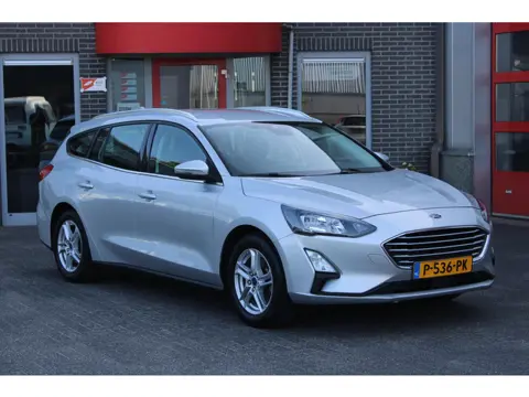 Ford Focus Wagon 1.0 EcoBoost Trend Edition Business Trekhaak/Camera/Led